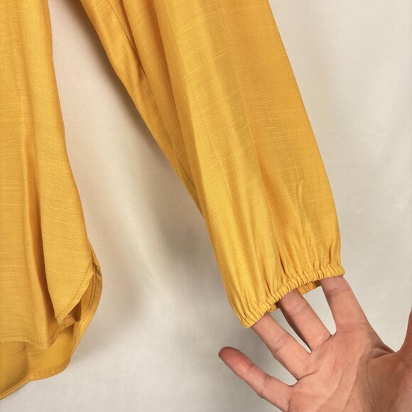 NWT Jones New York Blouse Women’s Medium Mustard Yellow V-Neck Long Sleeve‎ - Picture 6 of 16